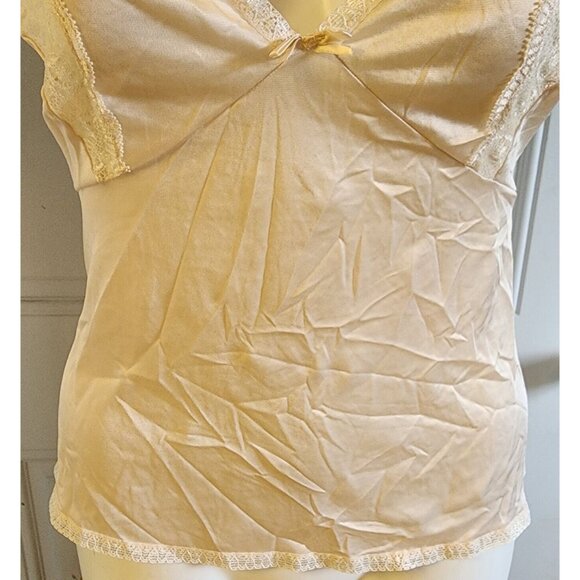 Vtg Bali Women's Sleeveless Camisole Cami Tank Lave Accents Satin Nylon Size 38 - Picture 5 of 11